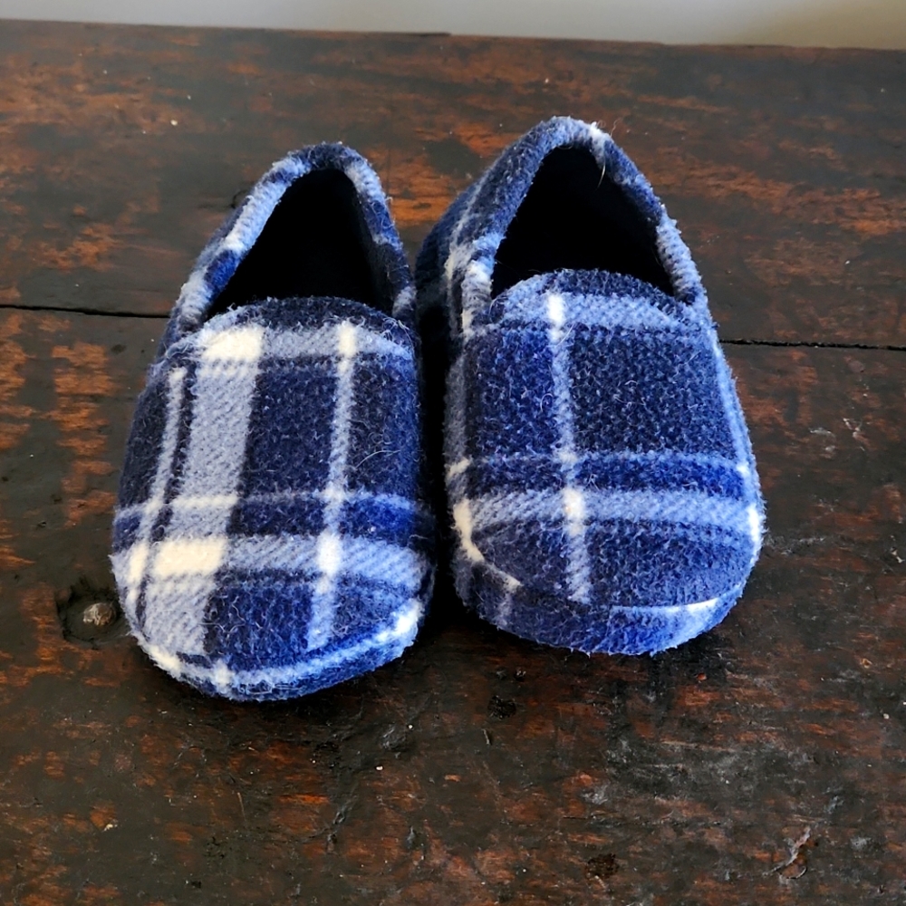Kids slippers 9/10